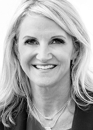 Expert on Leadership & Defeating Doubt, Award-Winning CNN Commentator & Best-Selling Author  Keynote speaker Mel Robbins, best known for her extremely popular TEDx Talk “How to Stop Screwing Yourself Over,” creates motivational experiences with unforgettable engagement, surprising research, vivid imagery, original videos and music. She has used her provocative and compelling views on leadership, courage and human potential to train some of the world’s leading executive teams such as The PGA Tour, CISCO Systems, Johnson & Johnson and Chase Business. A contributing editor for SUCCESS magazine, Mel is frequently featured in publications like The New York Times and Inc. magazine. 